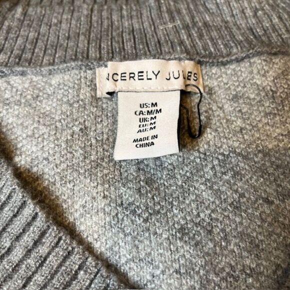 NWOT Sincerely Jules Sleeveless Sweater Vest Gray White Chevron - Picture 4 of 7